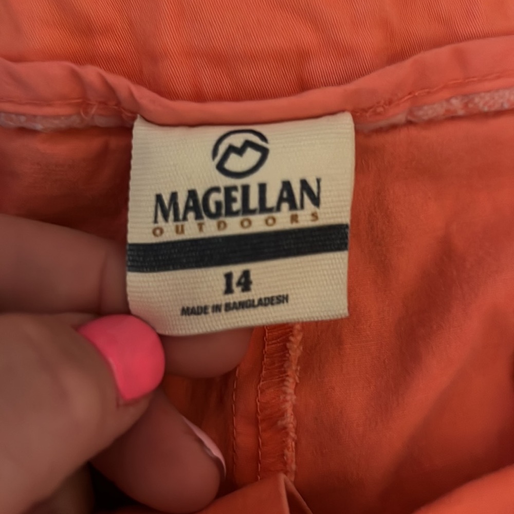 Shorts - Picture 3 of 5